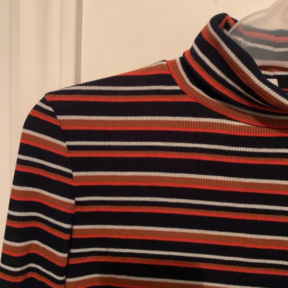 Crop top - Picture 3 of 4